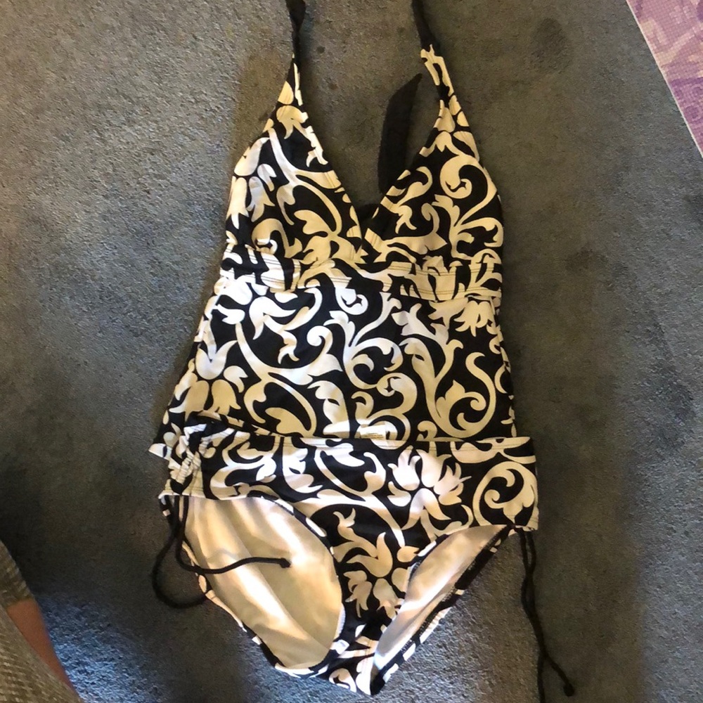 Athleta swim suit